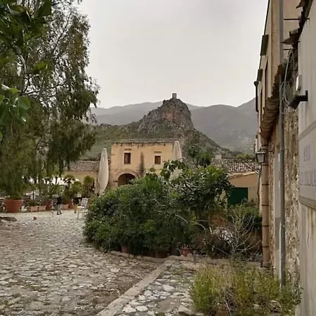 Dentro Scopello - Penzion