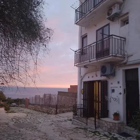 Dentro Scopello -